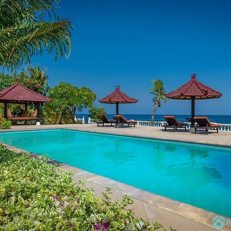 Villa Namaste - Beachfront At Lovina 10P, Pool, Bbq Banjar  外观 照片