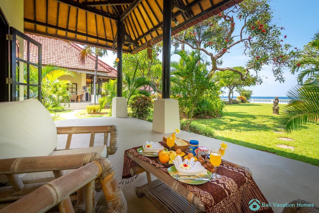 Villa Namaste - Beachfront At Lovina 10P, Pool, Bbq Banjar  外观 照片