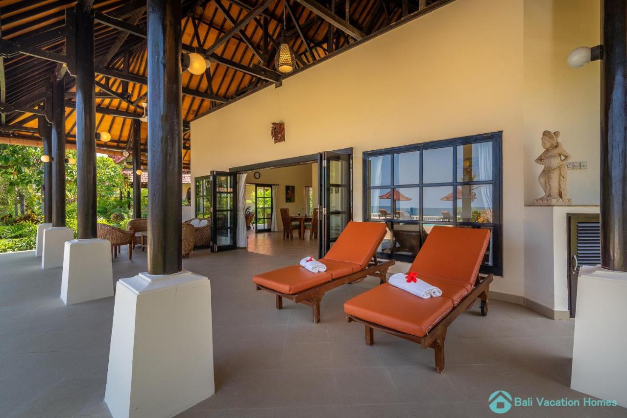Villa Namaste - Beachfront At Lovina 10P, Pool, Bbq Banjar  外观 照片